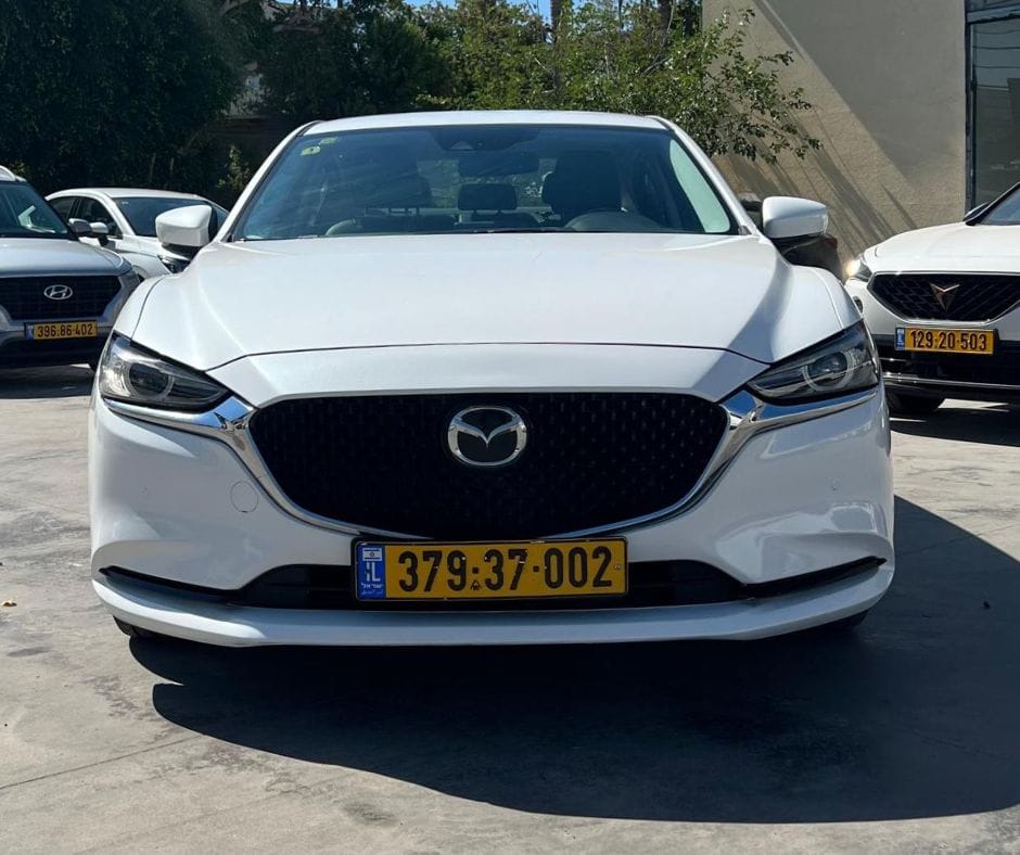 מאזדה 6 שנת 2020 גימור LUXURY חזית הרכב