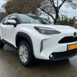 יאריס קרוס לבנה 2025 ראשי