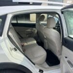 סובארו XV 2015 לבנה תא נוסעים