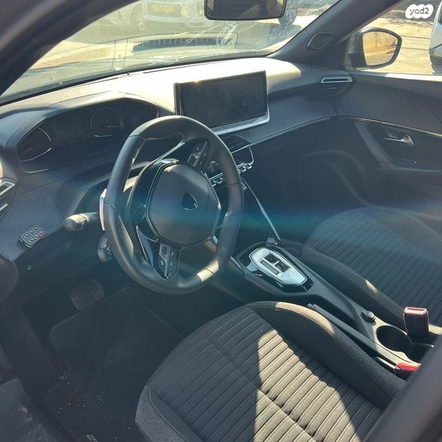 פגו 2008 שנת 2024 תא נהג